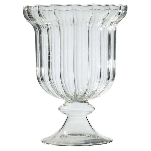 William Vase Wide – hand-blown borosilicate glass vase with lined pattern and pedestal base, 330 × 255 mm, designed by Gabriela Seres.